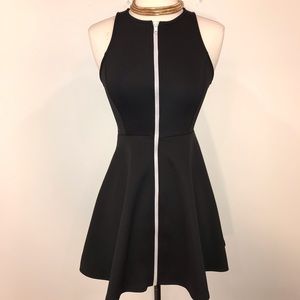 WHITE ZIPPER FLARE DRESS